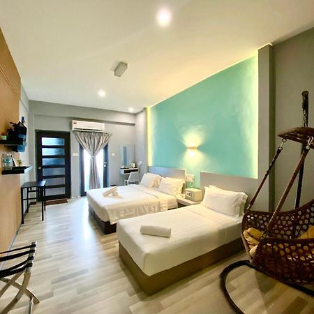 Ang Lee Holiday Stay Semporna Exterior photo