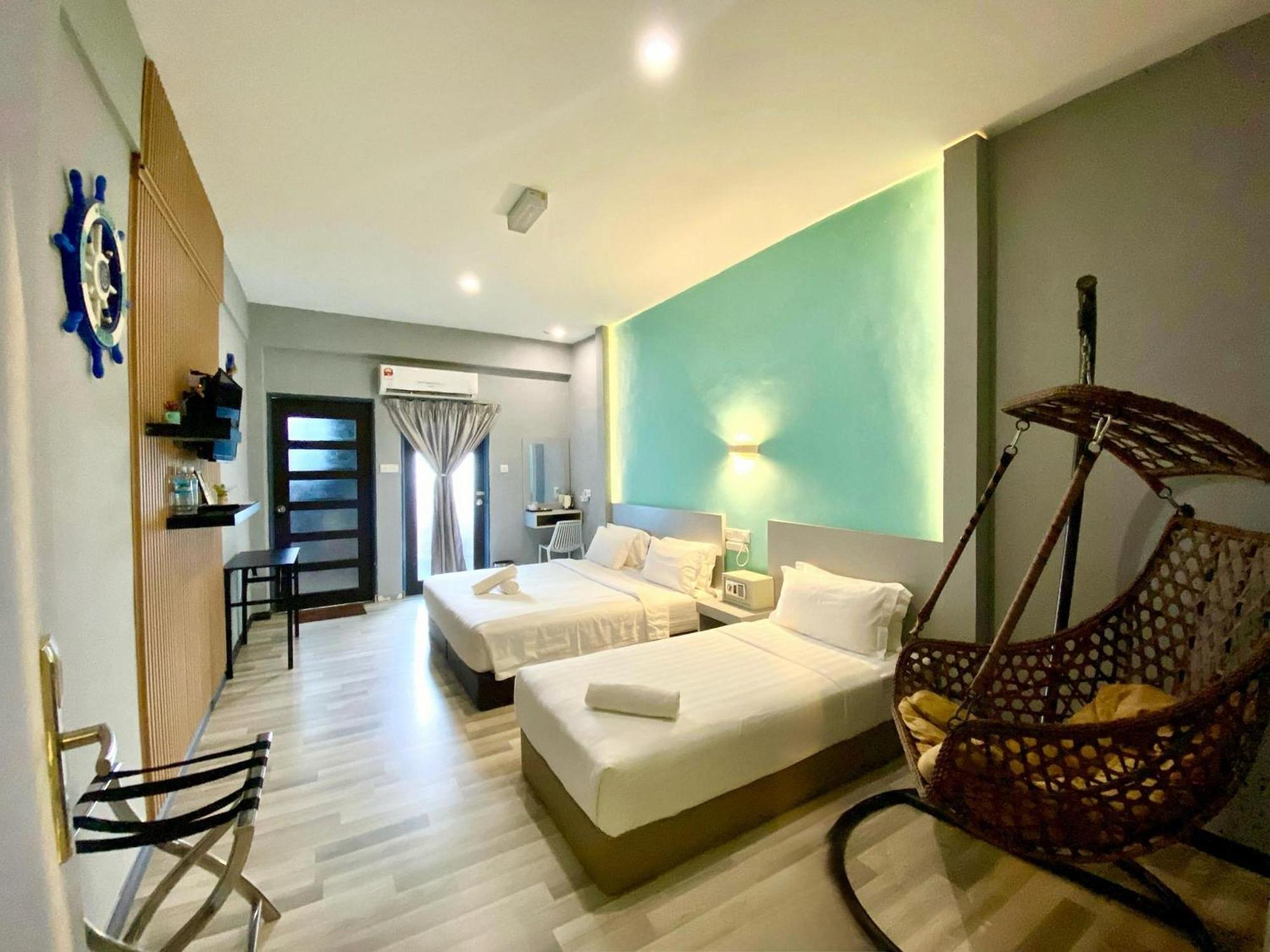 Ang Lee Holiday Stay Semporna Exterior photo